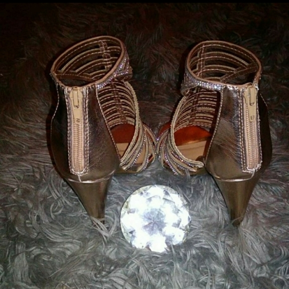 Bamboo Heels (Comfortable) - Picture 6 of 7